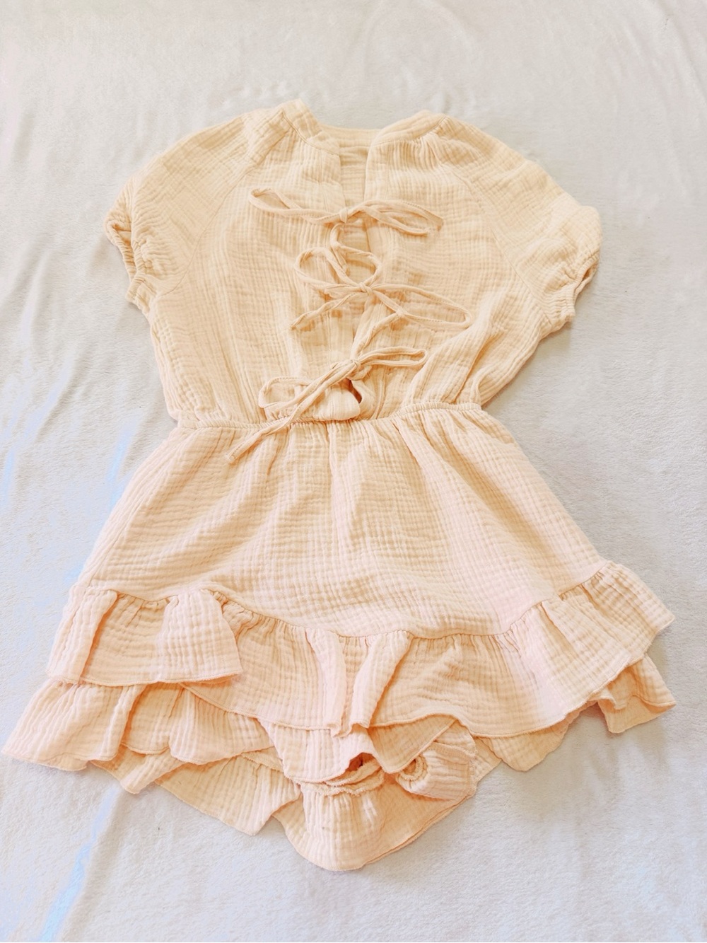 SHEIN Peach Tie-Back Ruffle Romper